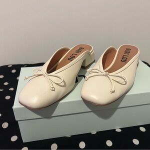 Bibi Lou White Suzy Bow Mules